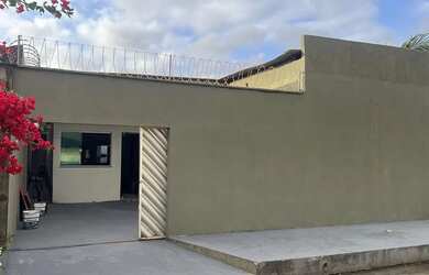 Imagem: A casa possui 3 Dormitórios, 3 Banheiros, 3 Vagas na garagem