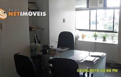 Imagem: O depósito possui 2 Vagas na garagem, 53m² de Área e está