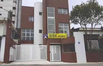 Imagem: O depósito possui 5 Vagas na garagem, 709m² de Área e está