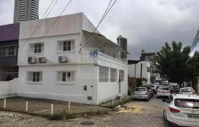 Imagem: A casa possui 1 Banheiro, 10m² de Área e está localizado