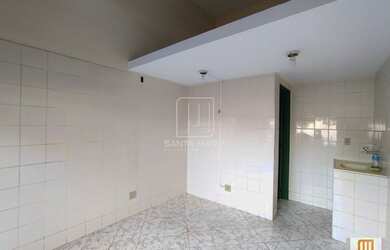 Imagem: O depósito possui 25m² de Área e está localizado em Campos