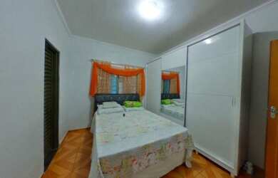 Imagem: A casa possui 2 Dormitórios, 1 Banheiro, 56m² de Área e