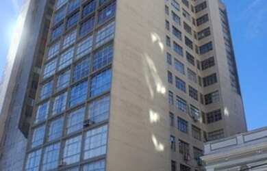 Imagem: O depósito possui 36m² de Área e está localizado em Centro