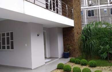 Imagem 3: Casa GASPAR - SC. 220m² de Área, 2 Vagas na garageme3 Dormitórios