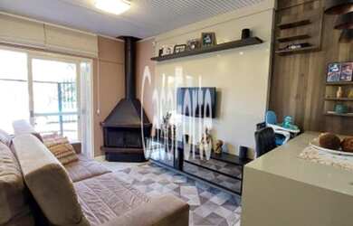 Imagem: A casa possui 2 Dormitórios, 1 Banheiro, 2 Vagas na garagem