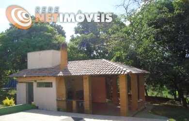 Imagem: A chácara possui 2000m² de Área e está localizado em São