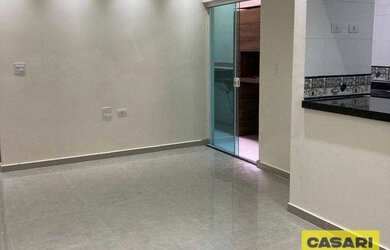 Imagem: O apartamento possui 3 Dormitórios, 1 Banheiro, 1 Vaga na garagem