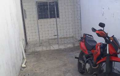 Imagem: A casa para alugar possui 3 Dormitórios e 2 Banheiros e está