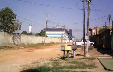 Imagem 5: VENDE SE CASA OU TERRENO. 1.035m² de Área, 3 Banheirose5 Dormitórios