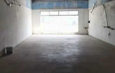 Imagem: O depósito possui 200m² de Área e está localizado em Santo