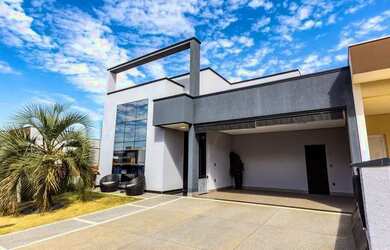 Imagem: A casa em condomínio possui 3 Dormitórios, 5 Banheiros, 4