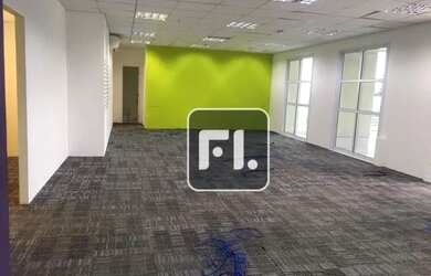 Imagem: O depósito possui 4 Vagas na garagem, 173m² de Área e está