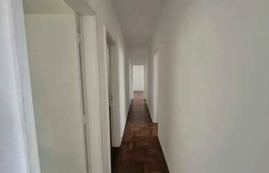 Imagem 8: Apartamento à venda com 4 dormitórios sendo 1 suíte, 2 banheiros e...