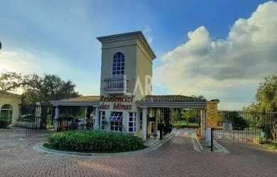 Imagem: O terreno possui 767m² de Área e está localizado em Alphaville