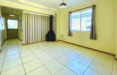 Imagem: O apartamento possui 3 Dormitórios, 2 Banheiros, 1 Vaga na