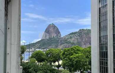 Imagem 2: Kitnet com vista lateral para a praia de Botafogo e Pão de Açúcar
