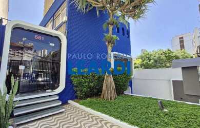 Imagem: O depósito possui 5 Vagas na garagem, 430m² de Área e está