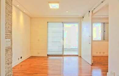 Imagem: O apartamento possui 2 Dormitórios, 2 Banheiros, 2 Vagas na