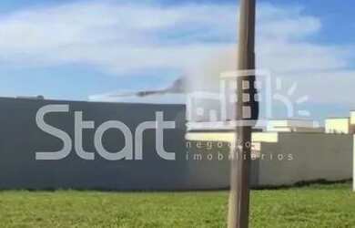 Imagem: O terreno possui 333m² de Área e está localizado em Parque