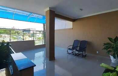 Imagem: A casa possui 5 Dormitórios, 5 Banheiros, 3 Vagas na garagem