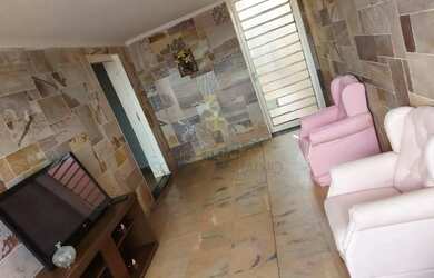 Imagem: O depósito possui 3 Vagas na garagem, 413m² de Área e está