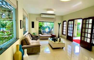 Imagem: A casa possui 4 Dormitórios, 4 Banheiros, 2 Vagas na garagem