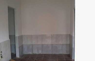 Imagem: A casa possui 2 Dormitórios, 2 Banheiros, 85m² de Área, Churrasqueira