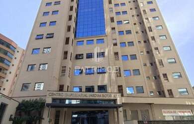 Imagem: O depósito possui 1 Vaga na garagem, 50m² de Área e está