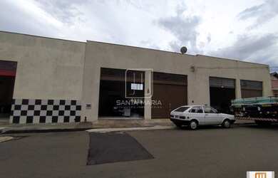 Imagem: O depósito possui 1 Vaga na garagem e 102m² de Área e está