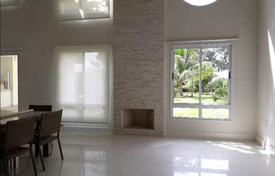 Imagem: A casa em condomínio possui 3 Dormitórios, 5 Banheiros, 4