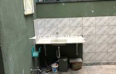 Imagem: O depósito possui 2 Vagas na garagem e 100m² de Área e está