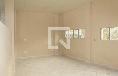 Imagem: A casa possui 2 Dormitórios, 3 Banheiros, 2 Vagas na garagem