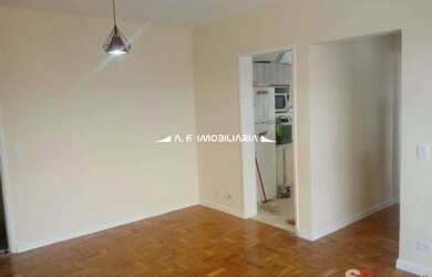 Imagem: O apartamento possui 1 Dormitório, 1 Banheiro, 1 Vaga na garagem