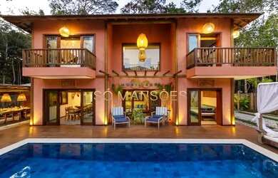 Imagem: A casa em condomínio possui 4 Dormitórios, 4 Banheiros, 2