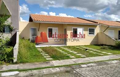 Imagem: A casa em condomínio possui 3 Dormitórios, 1 Banheiro, 1 Vaga