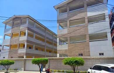 Imagem: A kitnet possui 1 Dormitório, 1 Banheiro, 1 Vaga na garagem