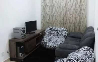 Imagem: O apartamento possui 2 Dormitórios, 1 Banheiro, 1 Vaga na garagem