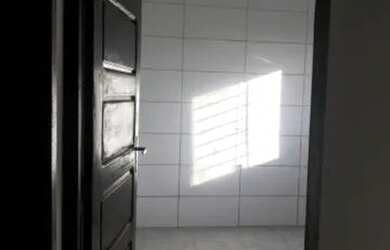 Imagem: A casa possui 2 Dormitórios, 1 Banheiro e está localizado