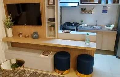 Imagem: O apartamento possui 2 Dormitórios, 1 Banheiro, 1 Vaga na garagem