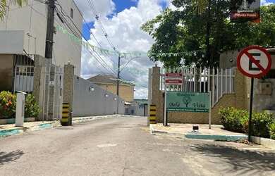 Imagem: A casa em condomínio possui 3 Dormitórios, 1 Banheiro, 5 Vagas