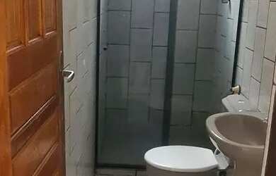 Imagem: A casa possui 2 Dormitórios, 2 Banheiros e está localizado