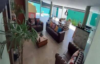 Imagem: A casa em condomínio possui 4 Dormitórios, 5 Banheiros, 2