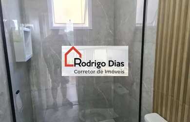 Imagem: O apartamento possui 3 Dormitórios, 1 Banheiro, 1 Vaga na garagem