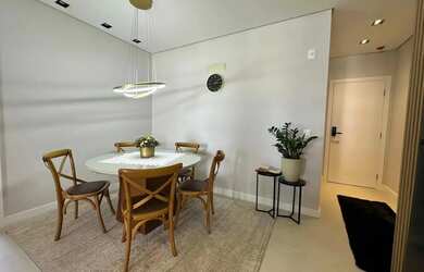 Imagem: O apartamento possui 3 Dormitórios, 2 Banheiros, 2 Vagas na