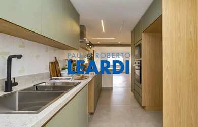 Imagem: O apartamento possui 3 Dormitórios, 4 Banheiros, 1 Vaga na