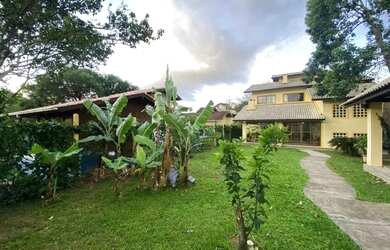 Imagem 10: Casa - Florianópolis SC. Churrasqueira, Lareira, 3 Vagas na garageme4...