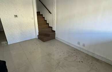 Imagem 12: CASA TODA PLANEJADA EM COND COM PISCINA