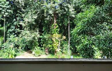 Imagem 15: Casa em condomínio beira de pista de aldeia, com vista para Mata atlântica