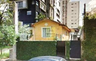 Imagem: O terreno possui 350m² de Área e está localizado em Pinheiros