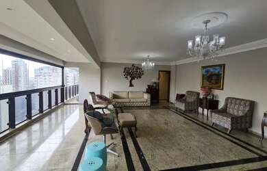 Imagem: O apartamento possui 3 Dormitórios, 1 Banheiro, 2 Vagas na